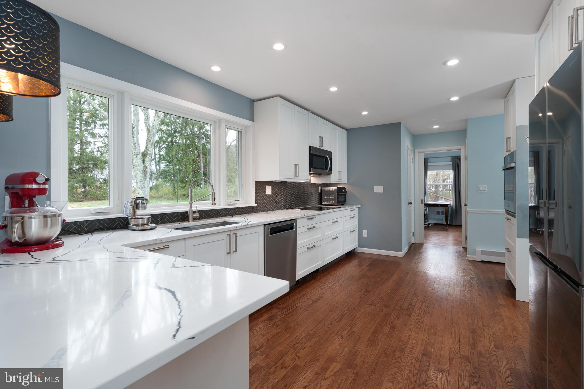 957 Cherry Hill Road Princeton, NJ 08540 - Photo 5 of 50