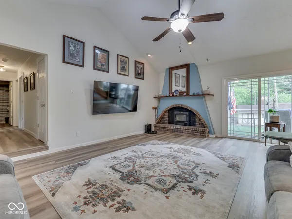 $340,000 | 504 Oak Blvd S Drive, Greenfield, IN 46140