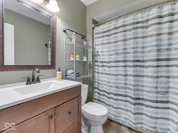 $340,000 | 504 Oak Blvd S Drive, Greenfield, IN 46140