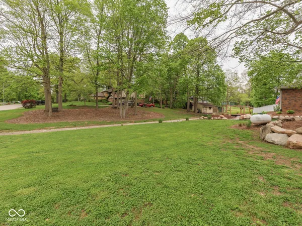 $340,000 | 504 Oak Blvd S Drive, Greenfield, IN 46140