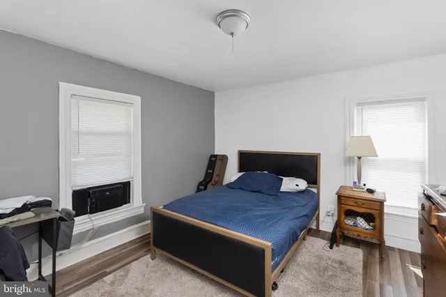 $372,500 | 28 West 3rd Street, Florence, NJ 08518