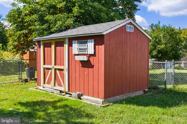 $372,500 | 28 West 3rd Street, Florence, NJ 08518