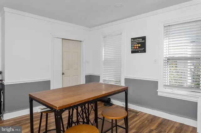 $372,500 | 28 West 3rd Street, Florence, NJ 08518