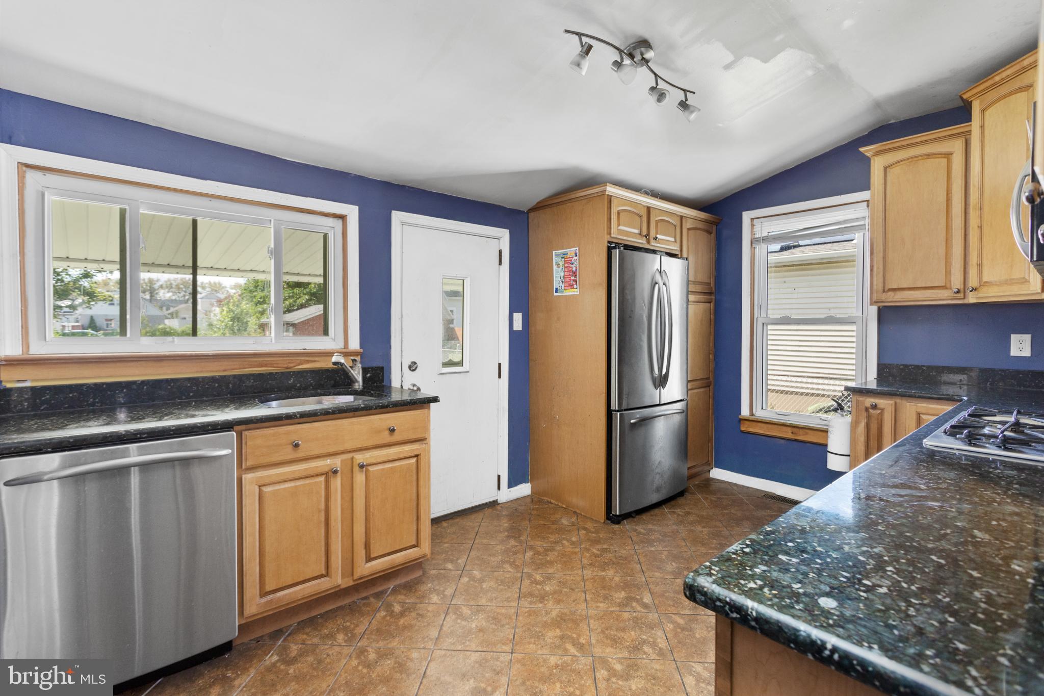 28 West 3rd Street Florence, NJ 08518 - Photo 9 of 22