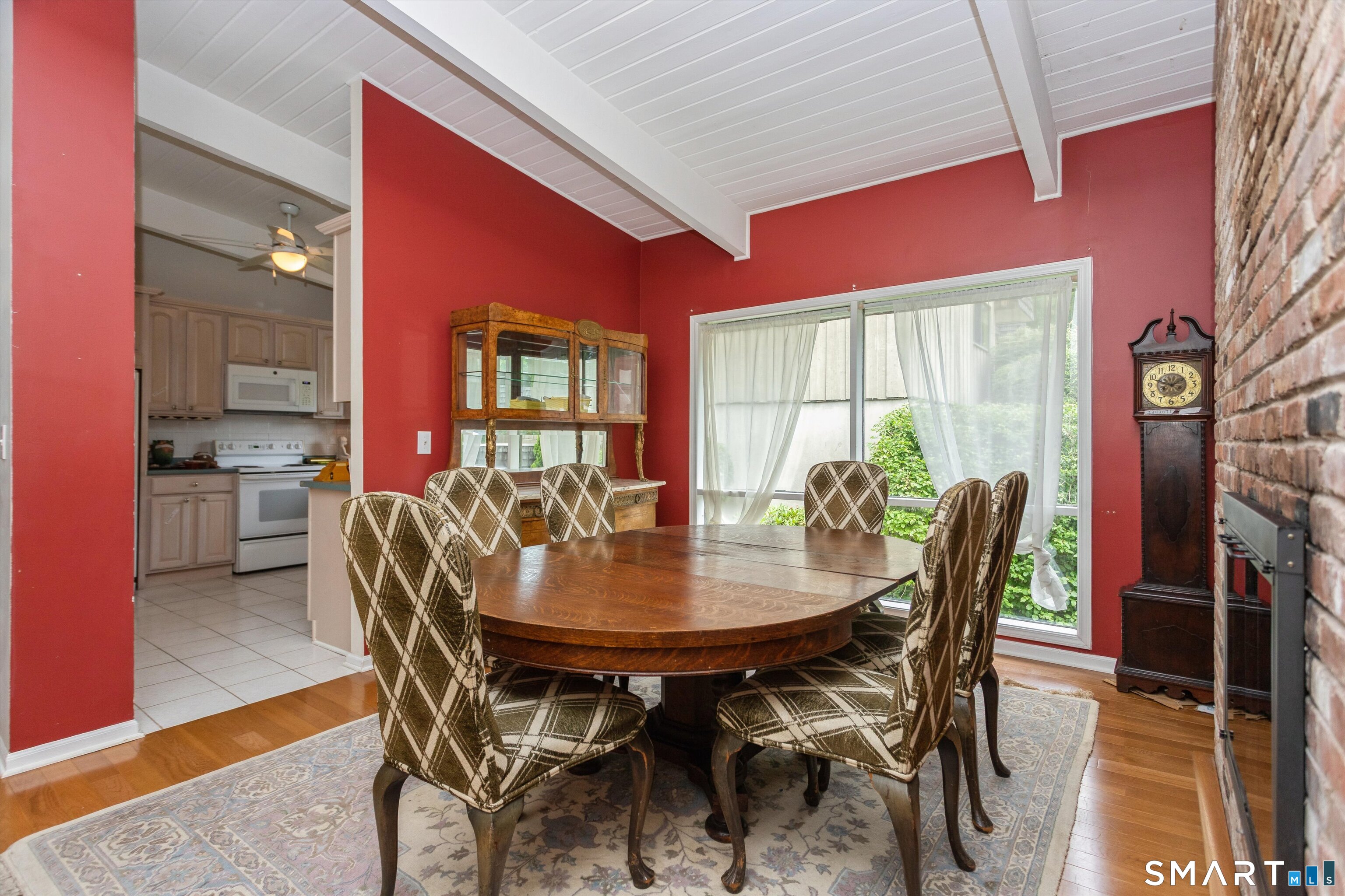 106 Gillies Lane, Unit 106 Norwalk, CT 06854 - Photo 11 of 36 Dining room