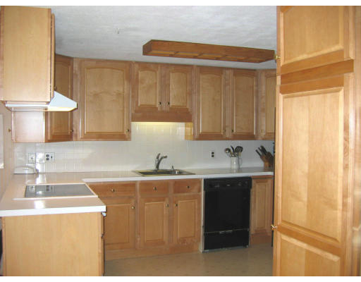 10 Olde Lantern Road Acton, MA 01720 - Photo 4 of 7