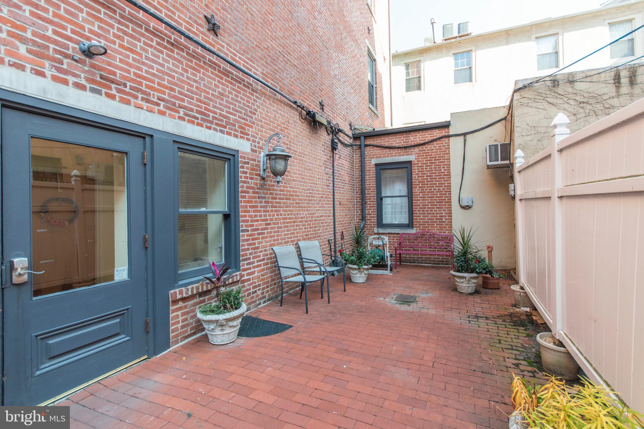 209 North 3rd Street, Unit 3B Philadelphia, PA 19106 - Photo 1 of 25