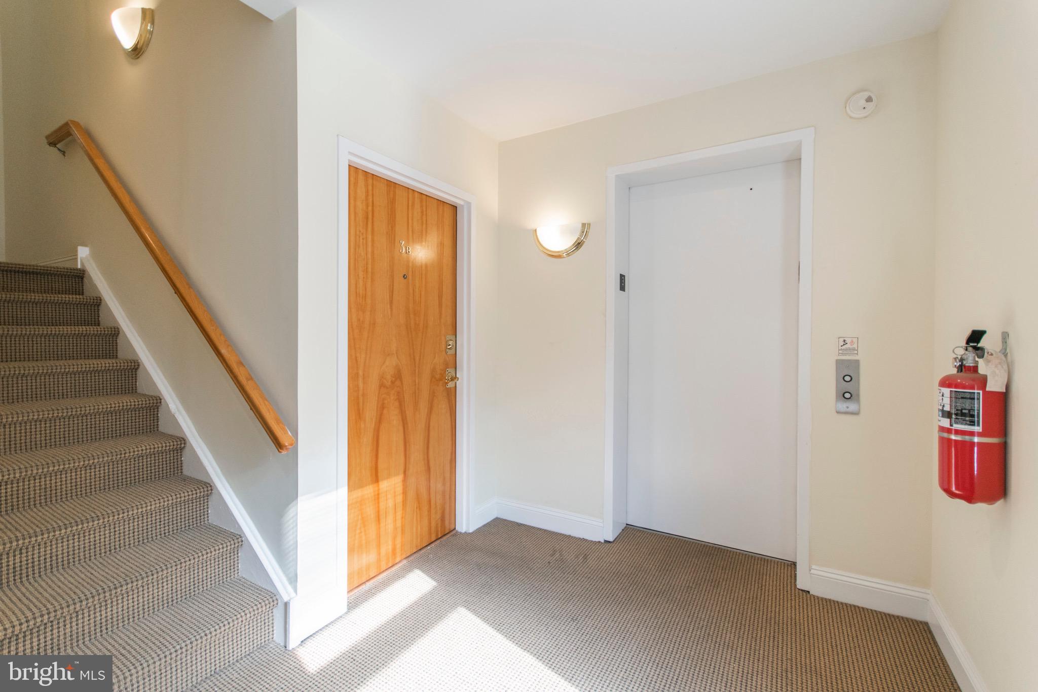 209 North 3rd Street, Unit 3B Philadelphia, PA 19106 - Photo 19 of 25