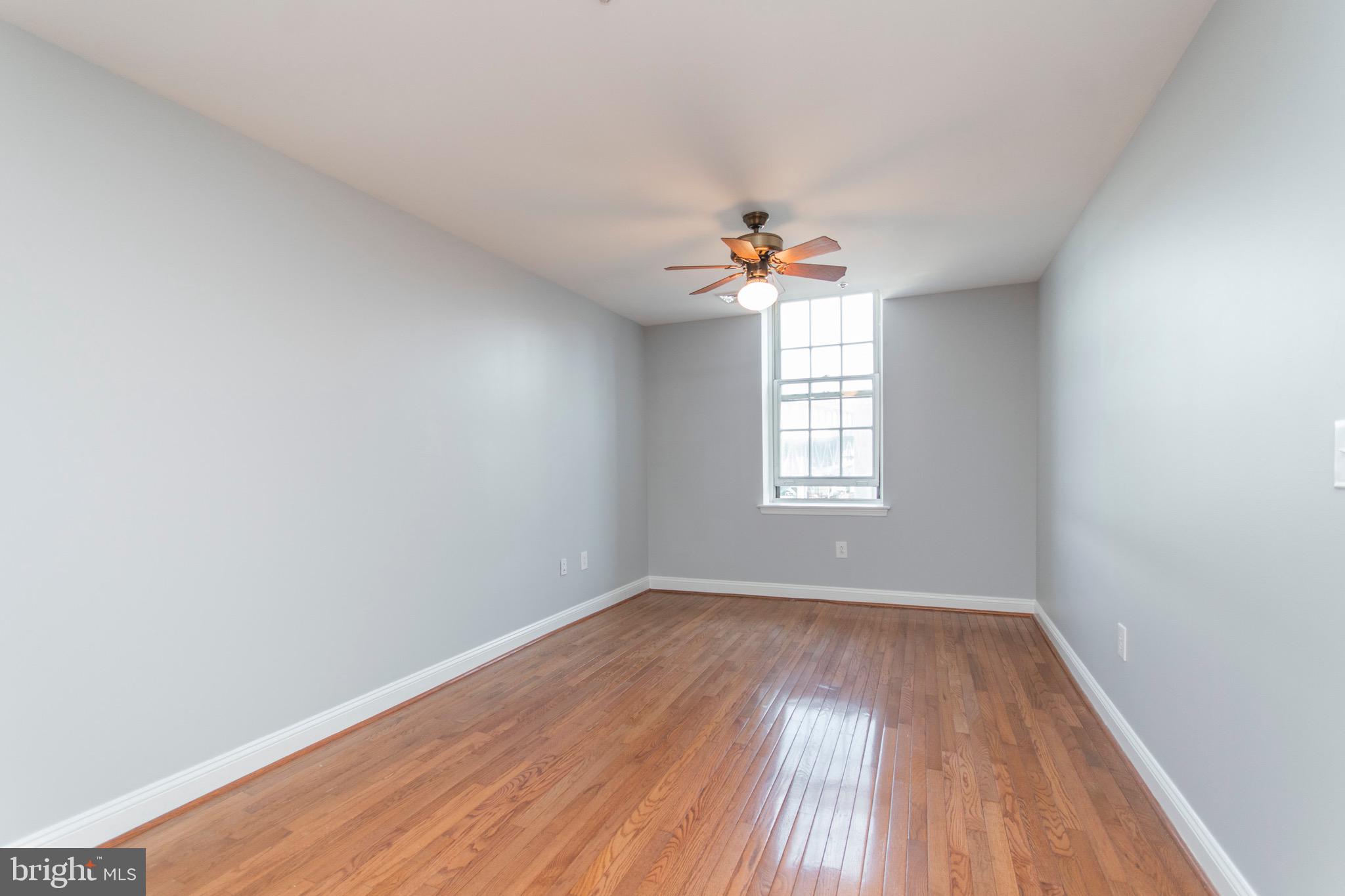 209 North 3rd Street, Unit 3B Philadelphia, PA 19106 - Photo 8 of 25
