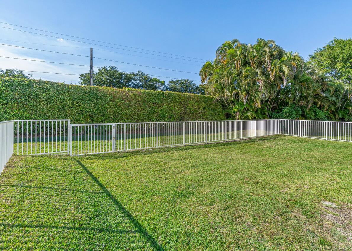 4263 Northwest 29th Way Boca Raton, FL 33434 - Photo 21 of 21 Backyard