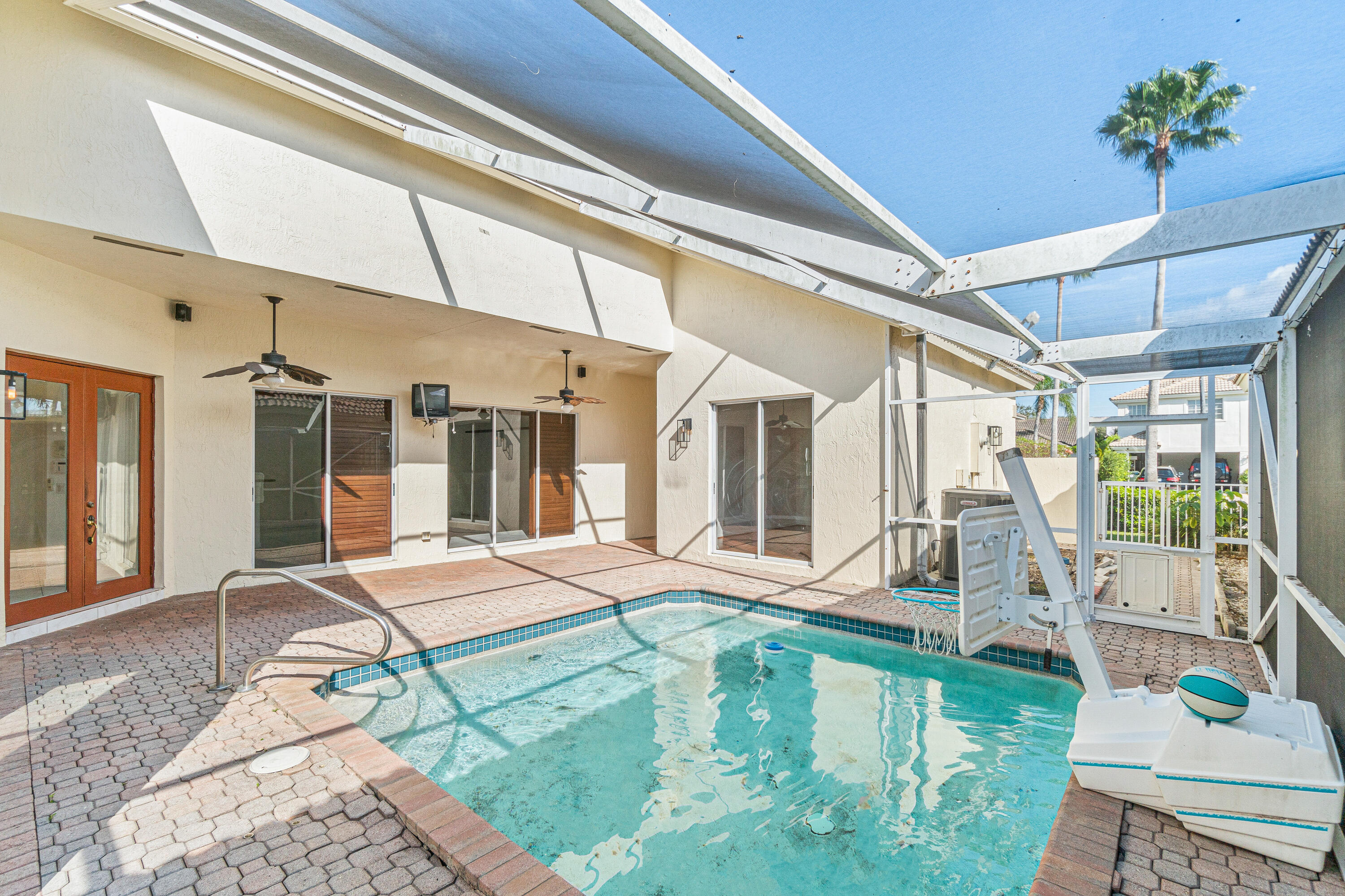 4263 Northwest 29th Way Boca Raton, FL 33434 - Photo 3 of 21 Courtyard