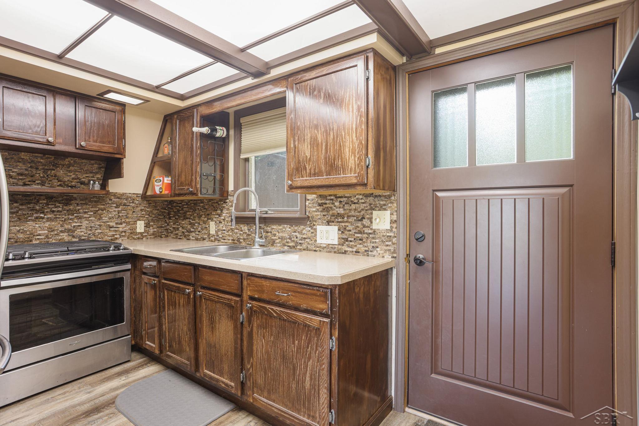 5201 Oakridge Road Beaverton, MI 48612 - Photo 12 of 49 50089510-11.JPG