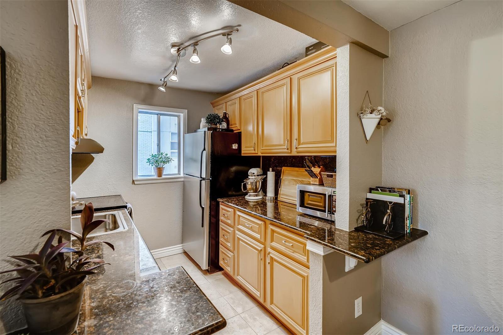 2 Adams Street, Unit 710 Denver, CO 80206 - Photo 7 of 43 Gallery Image 7