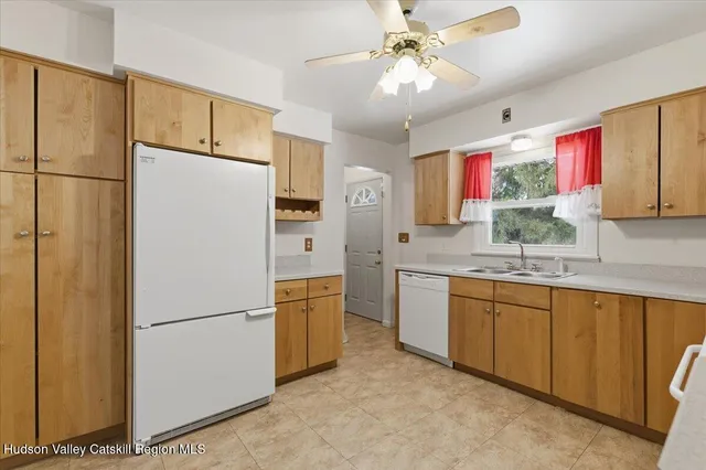 $379,900 | 8 Louise Drive, Latham, NY 12110