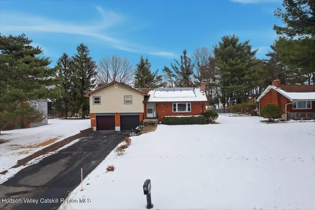 $379,900 | 8 Louise Drive, Latham, NY 12110