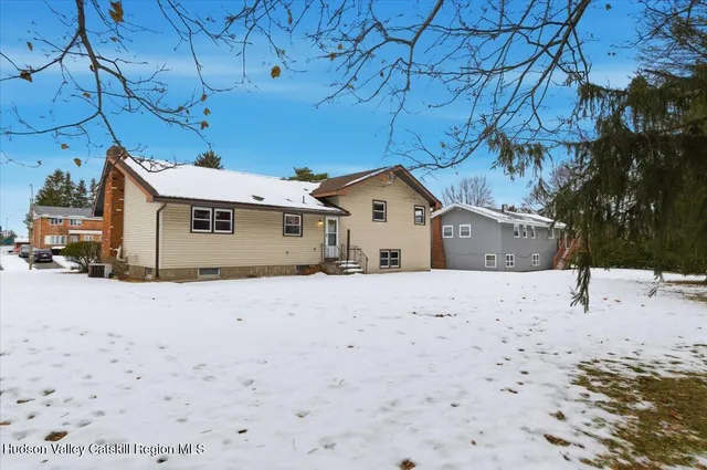 $379,900 | 8 Louise Drive, Latham, NY 12110