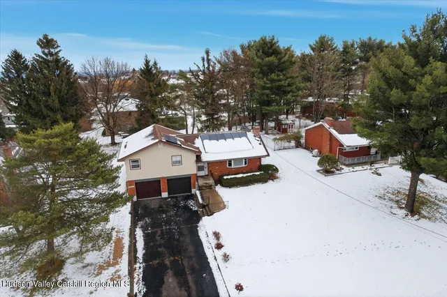 $379,900 | 8 Louise Drive, Latham, NY 12110