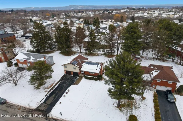 $379,900 | 8 Louise Drive, Latham, NY 12110