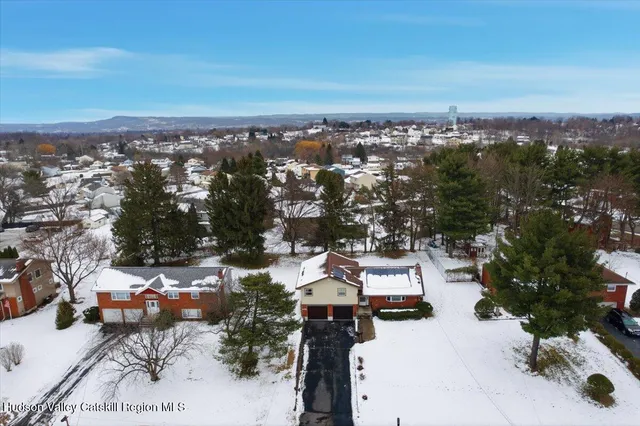 $379,900 | 8 Louise Drive, Latham, NY 12110