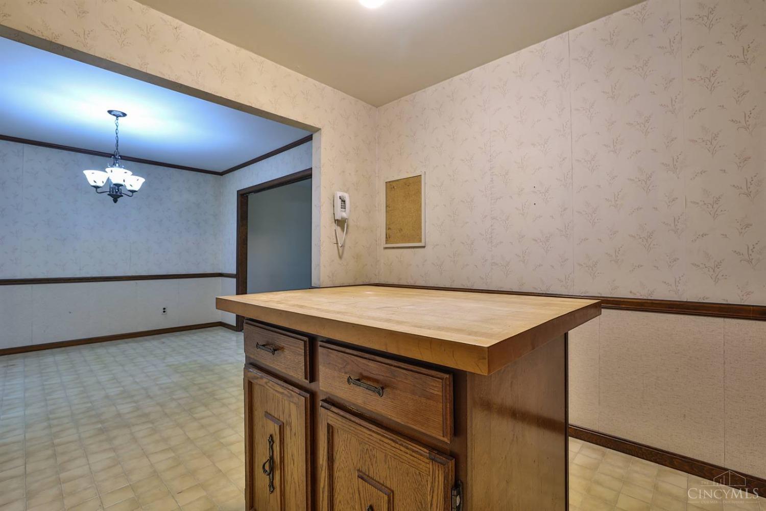 6290 Werk Road Cincinnati, OH 45248 - Photo 17 of 44 Gallery Image 17