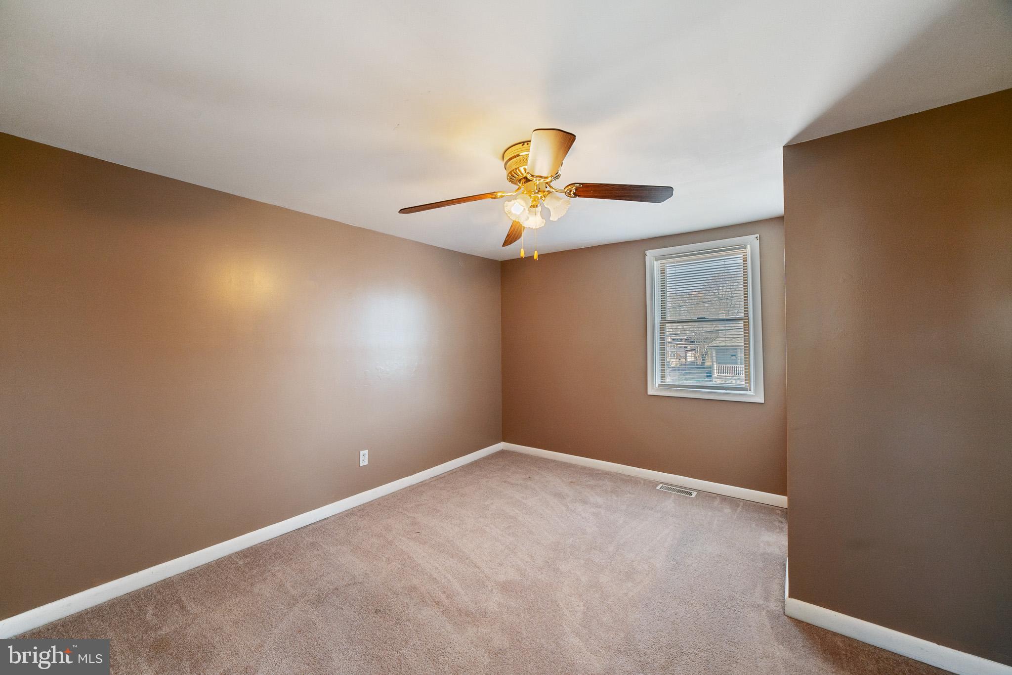 345 Stillwater Road Baltimore, MD 21221 - Photo 12 of 16
