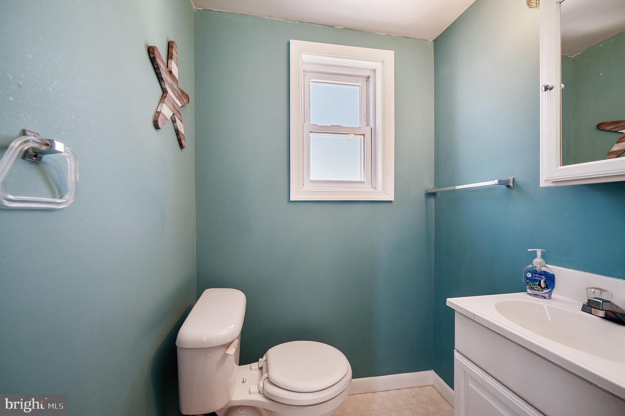 345 Stillwater Road Baltimore, MD 21221 - Photo 14 of 16