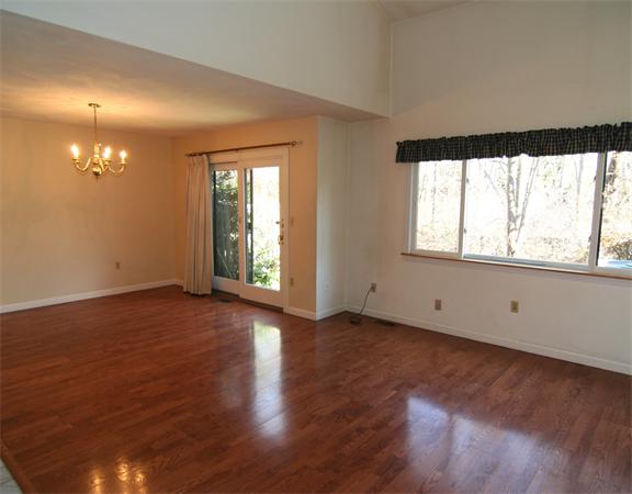 9 Country Club Road, Unit 9 Peabody, MA 01960 - Photo 3 of 14 Gallery Image 3