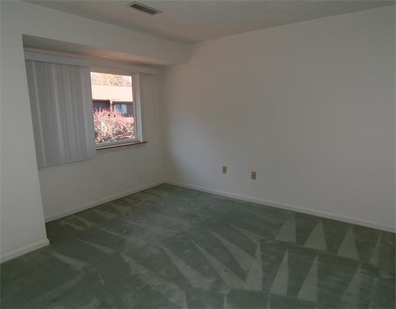9 Country Club Road, Unit 9 Peabody, MA 01960 - Photo 8 of 14 Gallery Image 8