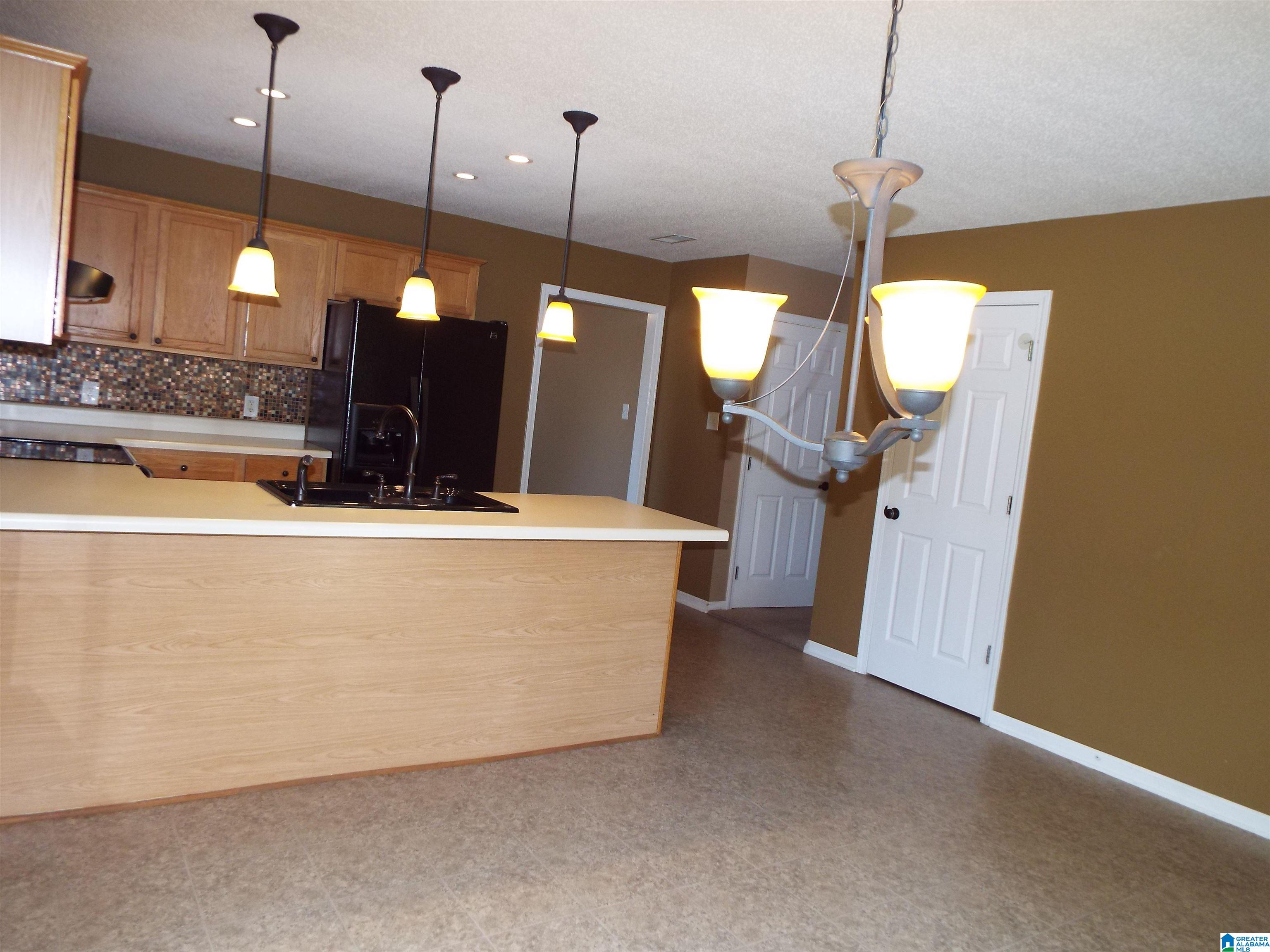 197 Pebble Circle Pelham, AL 35124 - Photo 9 of 24