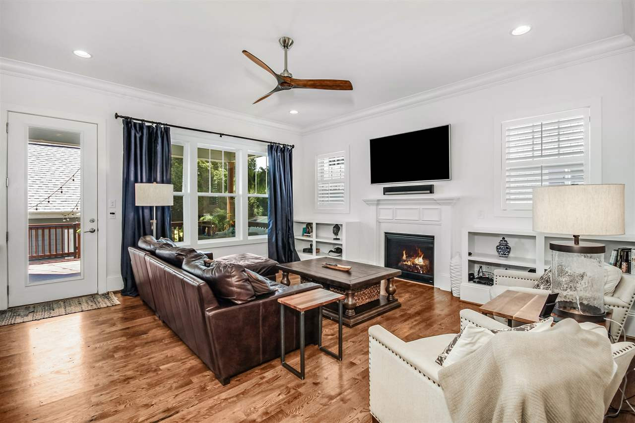 124 East Whitaker Mill Road Raleigh, NC 27608 - Photo 14 of 29 Den/Family/Great Room