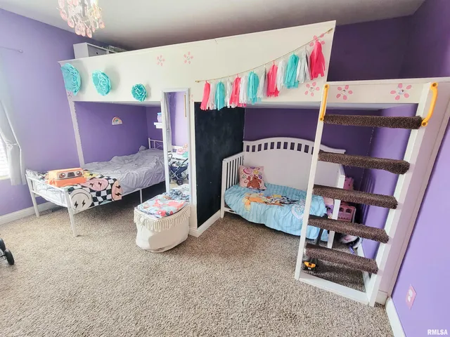 $189,900 | 16 Stone Forge Pike, Flora, IL 62839