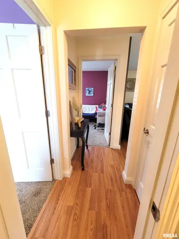 $189,900 | 16 Stone Forge Pike, Flora, IL 62839