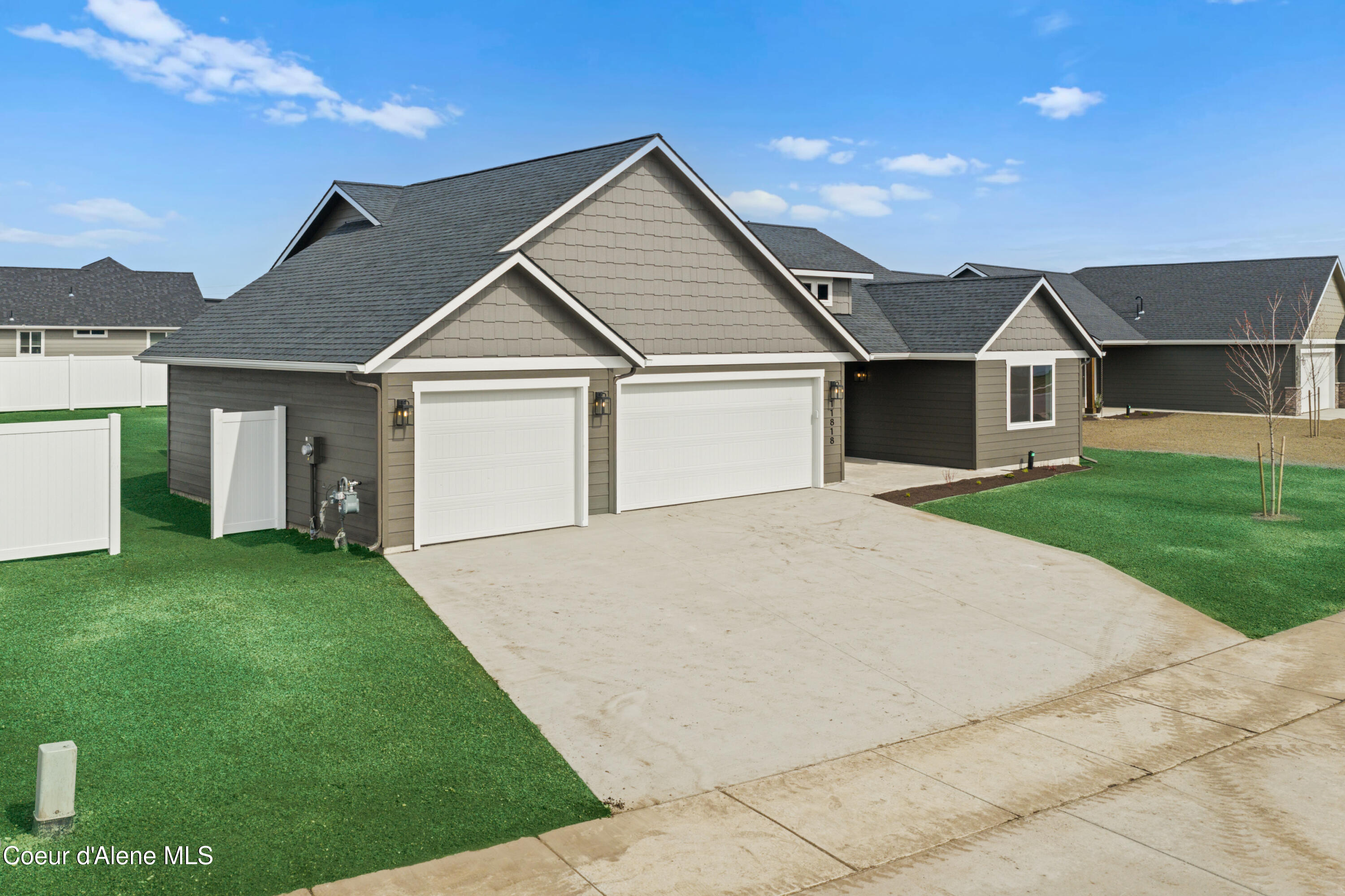 11699 North Simmons Lane Rathdrum, ID 83858 - Photo 1 of 28 1_11818Entwistle_SelkirkMedia