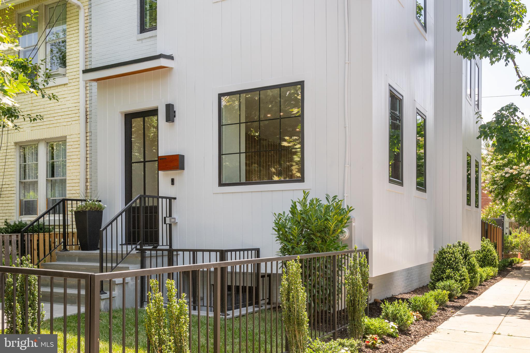 3554 T Street Northwest Washington, DC 20007 - Photo 2 of 61 Exquisitely built by master craftsmen