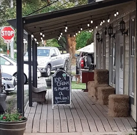 $1,199,000 | 130 Town Street, Centerville, TX 75833