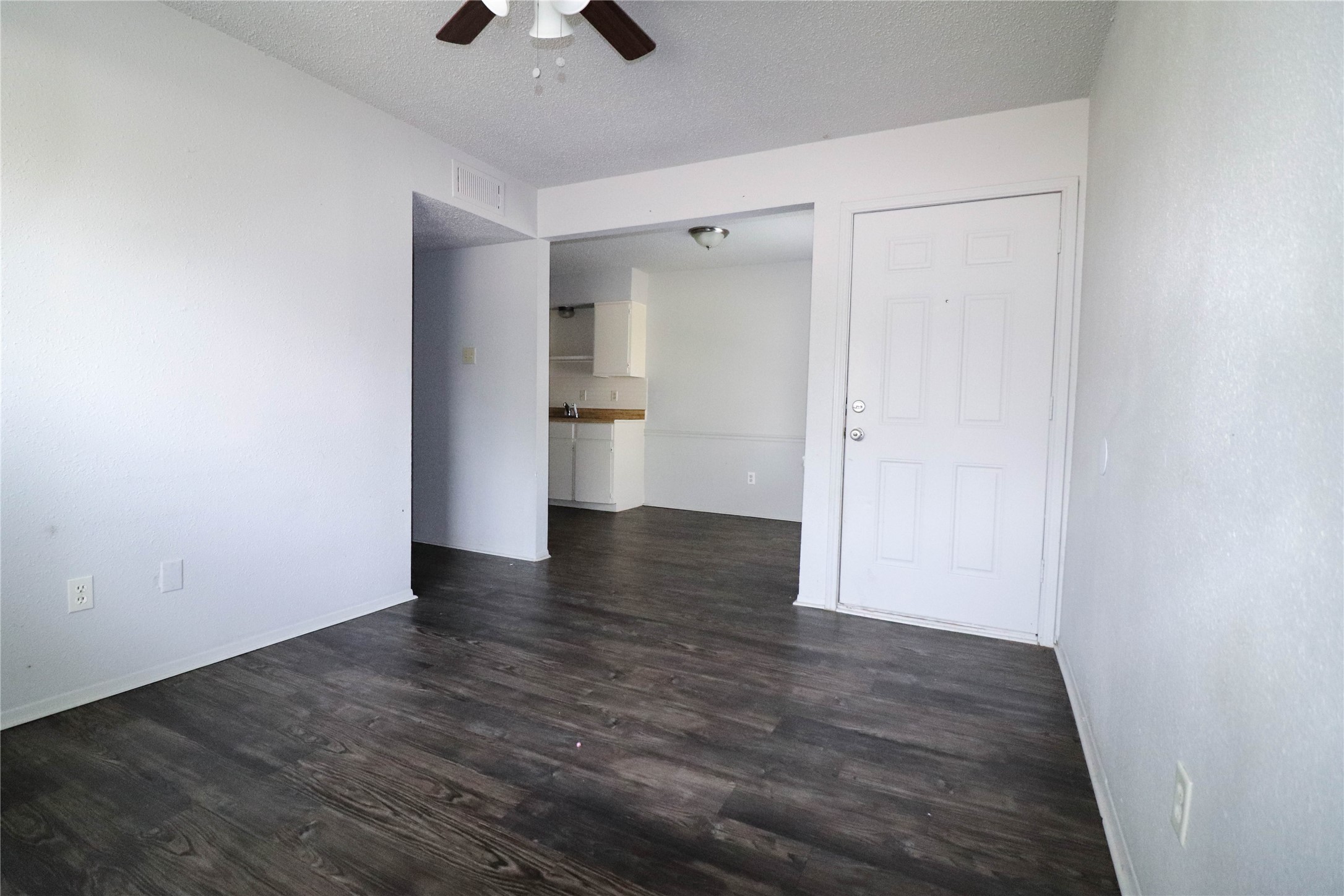 130 Town Street Centerville, TX 75833 - Photo 5 of 13