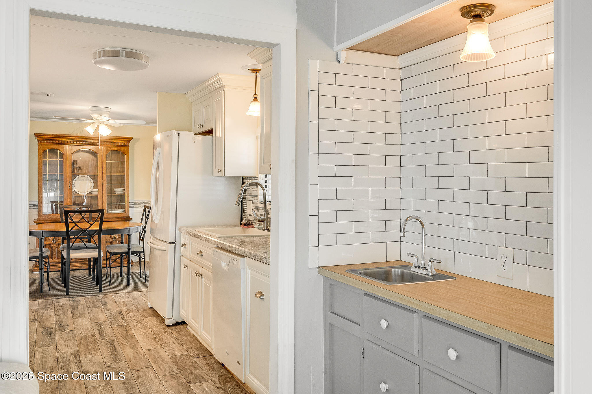 811 Silverthorn Court Barefoot Bay, FL 32976 - Photo 12 of 74 Wet Bar