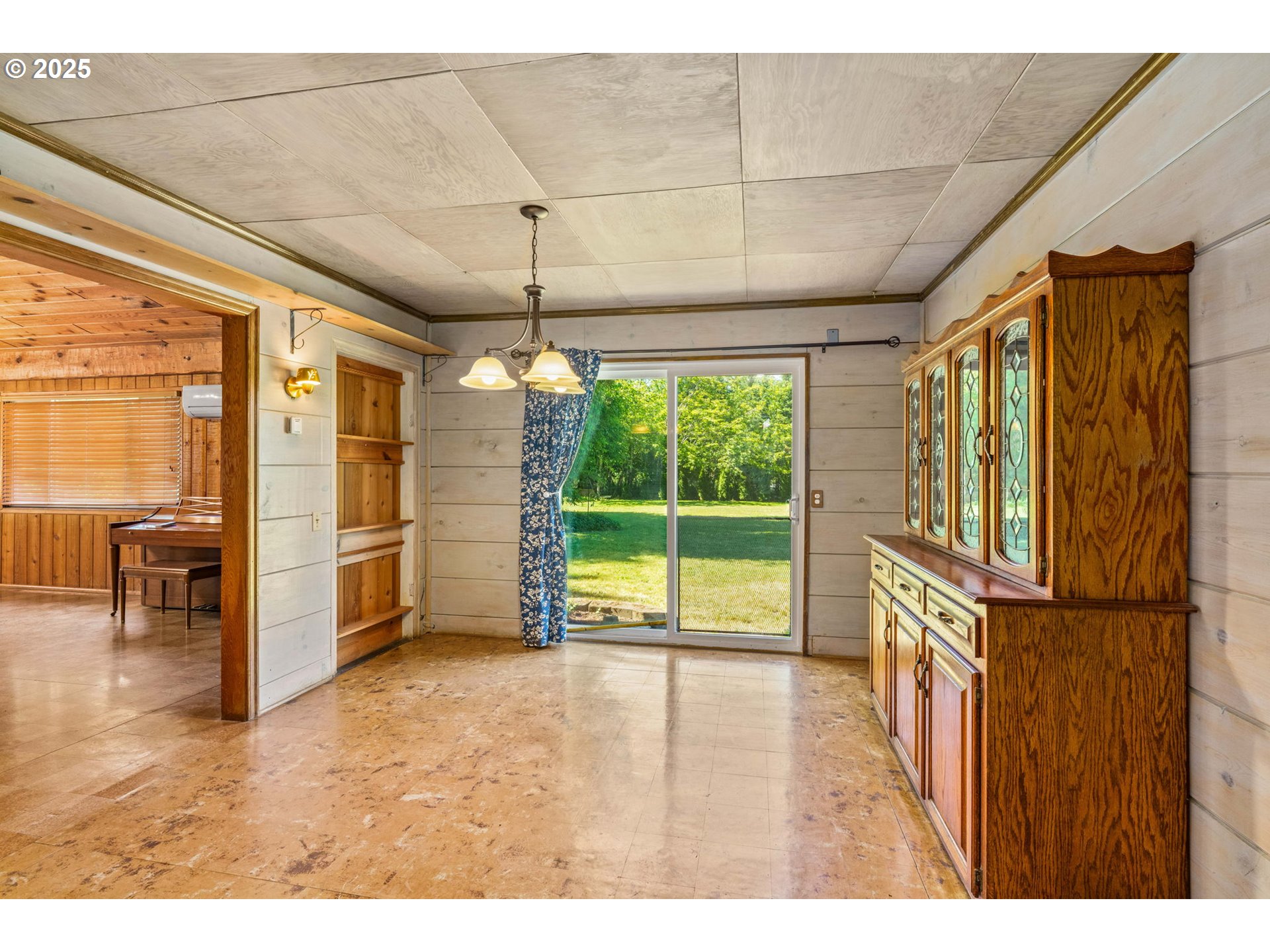 36744 Immigrant Road Pleasant Hill, OR 97455 - Photo 13 of 48 Gallery Image 13