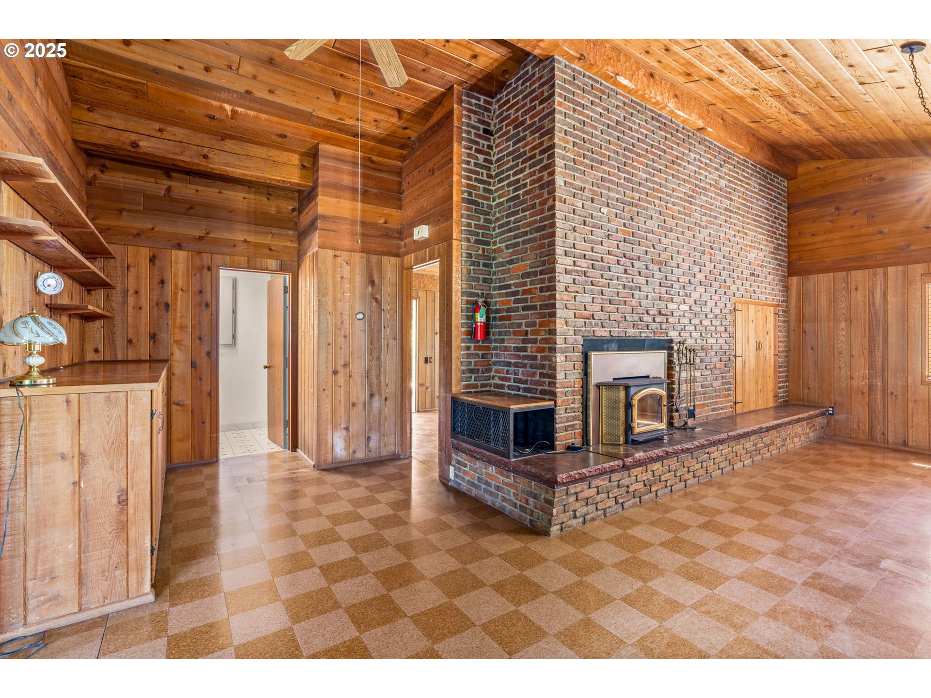 36744 Immigrant Road Pleasant Hill, OR 97455 - Photo 10 of 48 Gallery Image 10