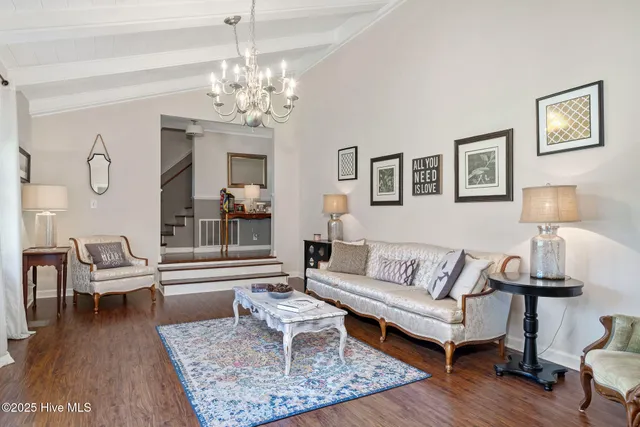 $395,000 | 513 East Westbrook Street, Wallace, NC 28466