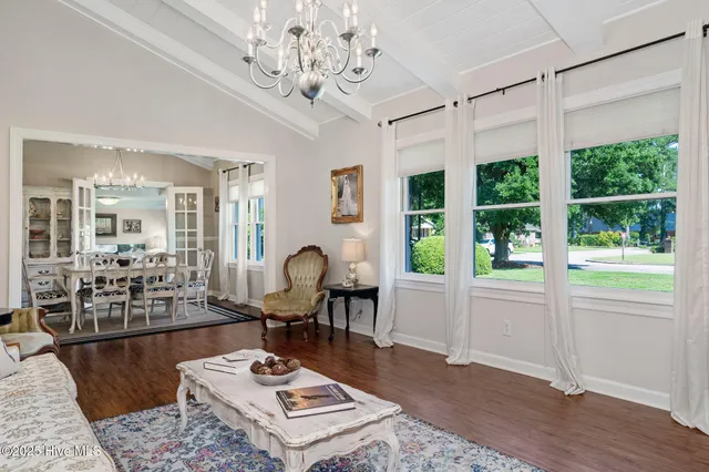 $395,000 | 513 East Westbrook Street, Wallace, NC 28466