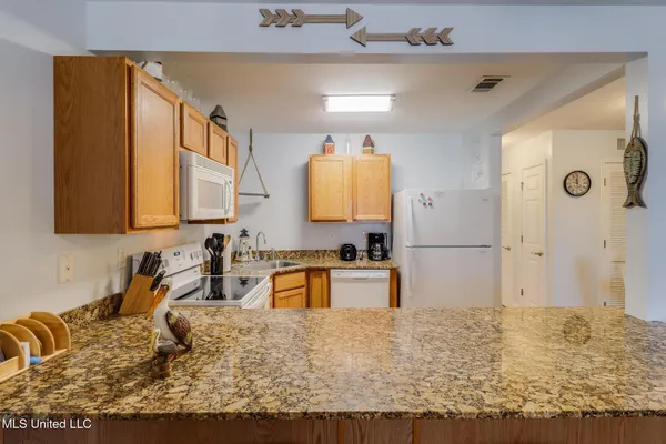 $1,550 | 1664 Beach Boulevard, Unit 170, Biloxi, MS 39531