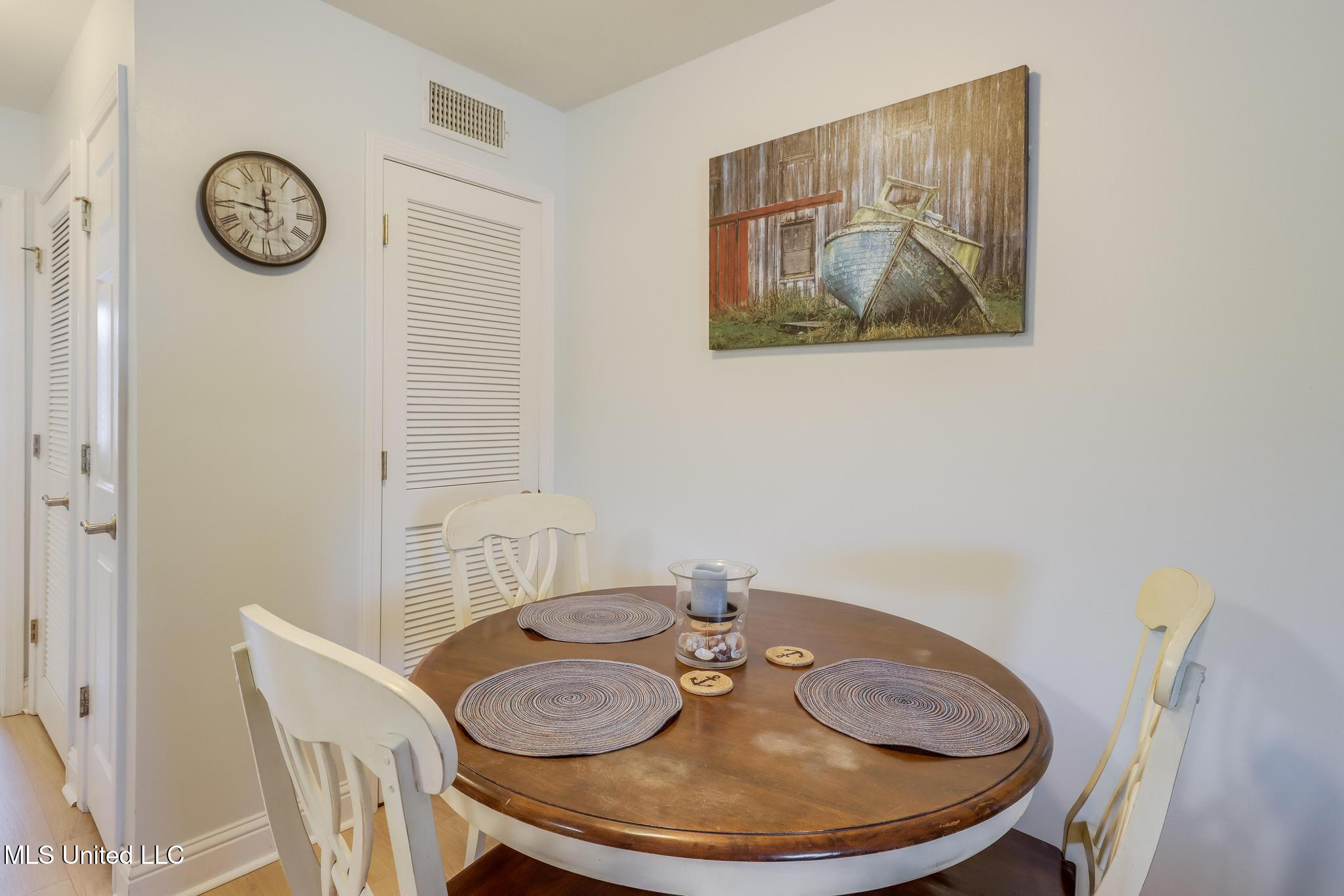 1664 Beach Boulevard, Unit 170 Biloxi, MS 39531 - Photo 7 of 14 IMG_0712-Edit