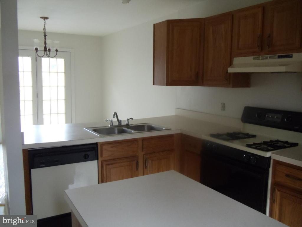 448 Crosswinds Drive Lititz, PA 17543 - Photo 2 of 8