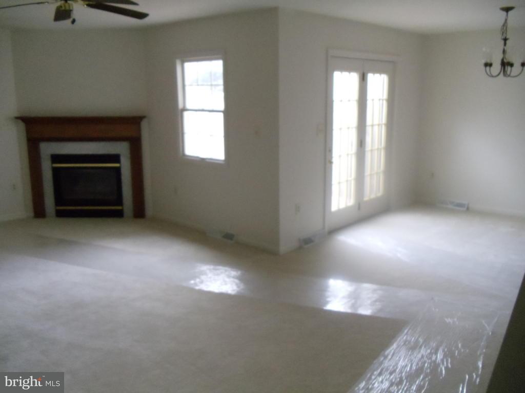 448 Crosswinds Drive Lititz, PA 17543 - Photo 6 of 8