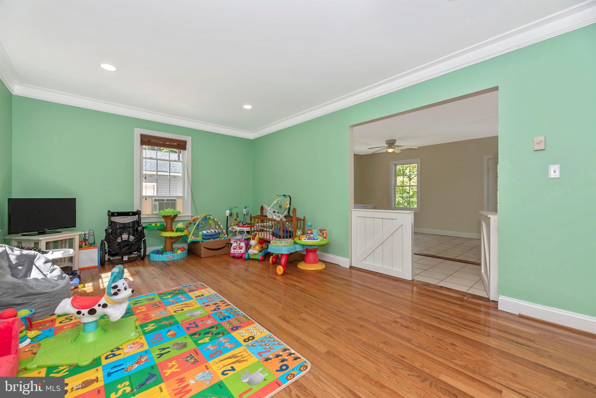 11615 Houck Road Union Bridge, MD 21791 - Photo 17 of 46 main level bonus room