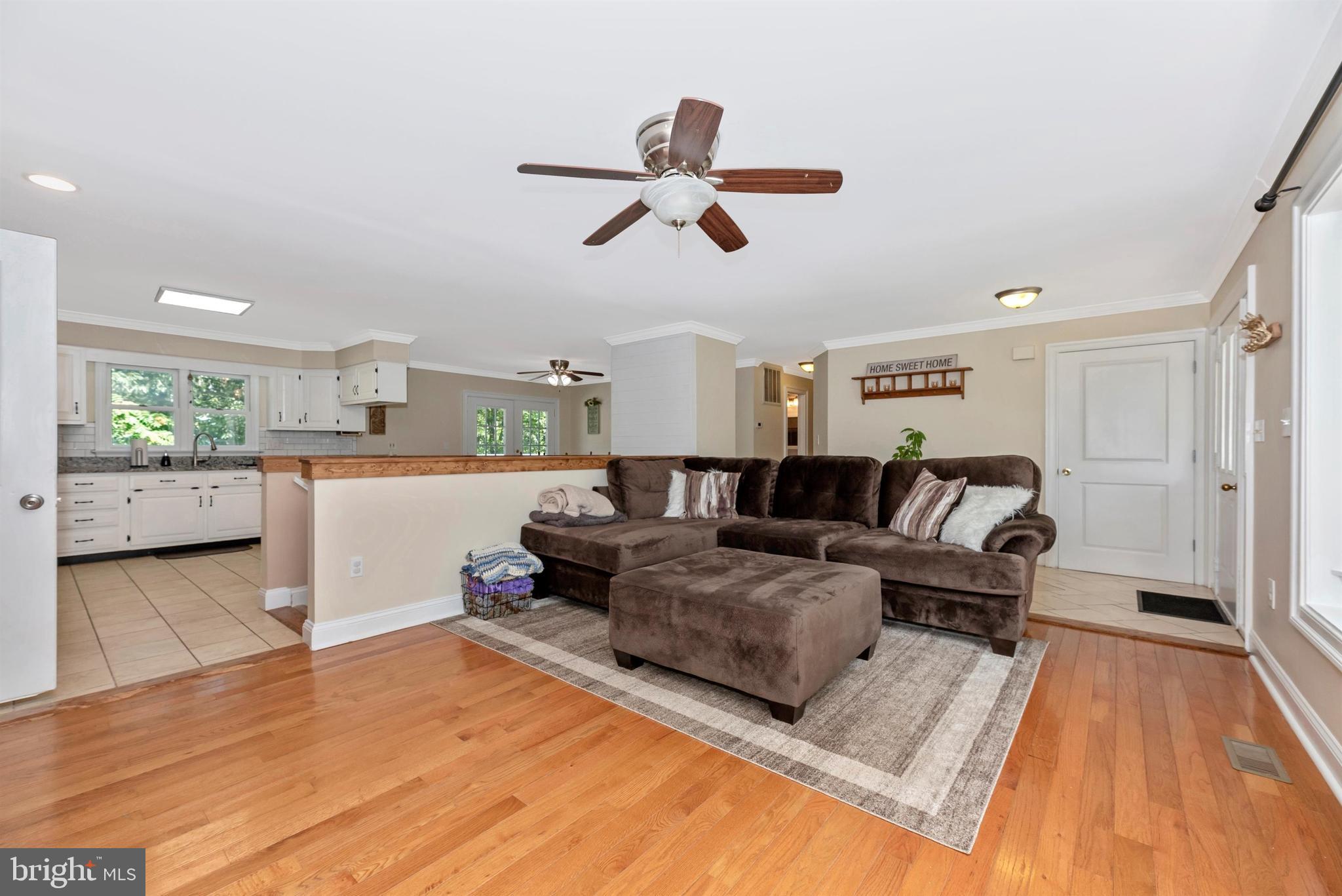 11615 Houck Road Union Bridge, MD 21791 - Photo 6 of 46 Family room, Kitchen bright and open