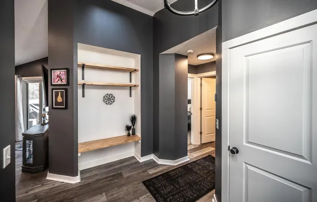 $425,000 | 4511 West 131 1/2 Street, Savage, MN 55378