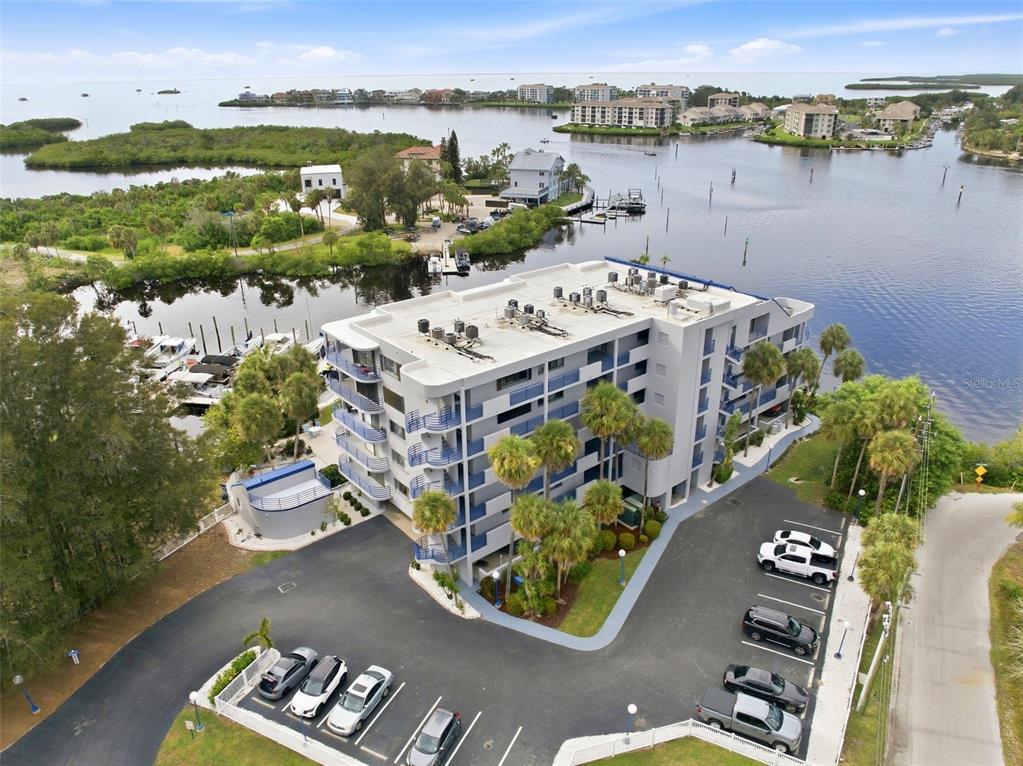4823 Ebbtide Lane, Unit 404 Port Richey, FL 34668 - Photo 15 of 78 Gallery Image 15