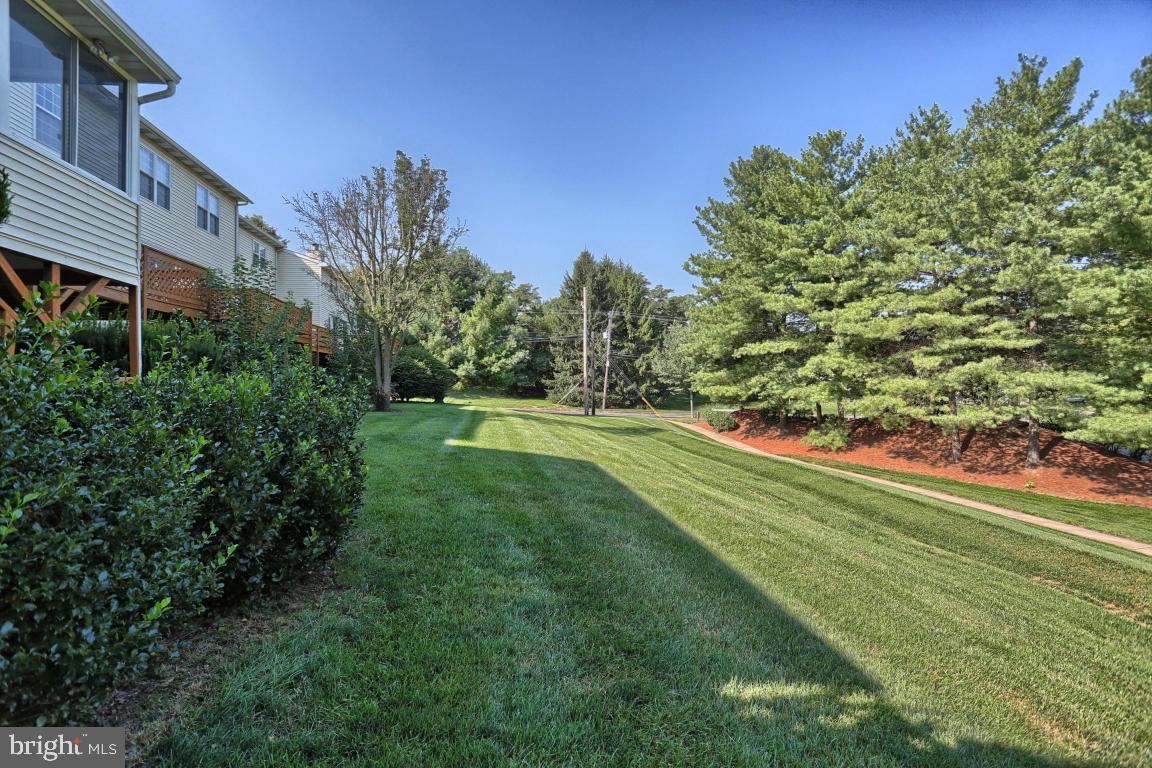 27 Spring Walk Court Lancaster, PA 17601 - Photo 7 of 33 Gallery Image 7